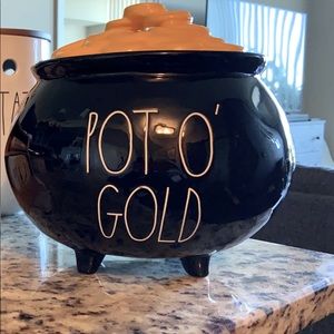 Rae Dunn Pot O Gold canister